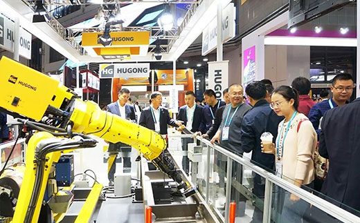 第二届进博会米乐m6易游意大利CEA展位机器人系统受到极大关注